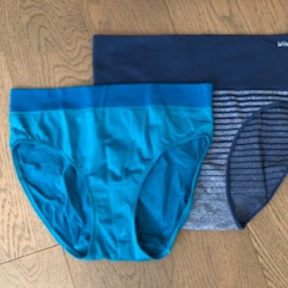 NWOT 2 pairs of seamless underwear - Picture 2 of 2